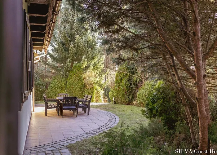 Semesterbostad Silva - Dom Wczasowy, Tenis, Basen, Balia I Sauna Borsk