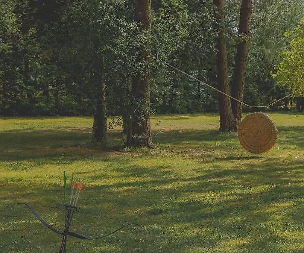 Silva - Dom Wczasowy, Tenis, Basen, Balia I Sauna Semesterbostad Borsk