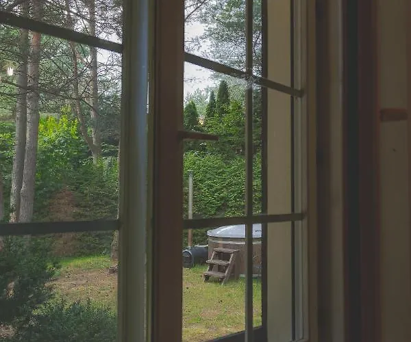 Silva - Dom Wczasowy, Tenis, Basen, Balia I Sauna Semesterbostad